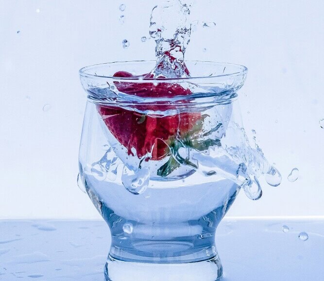 Natural Remedies For Glowing Skin 6 Drink water